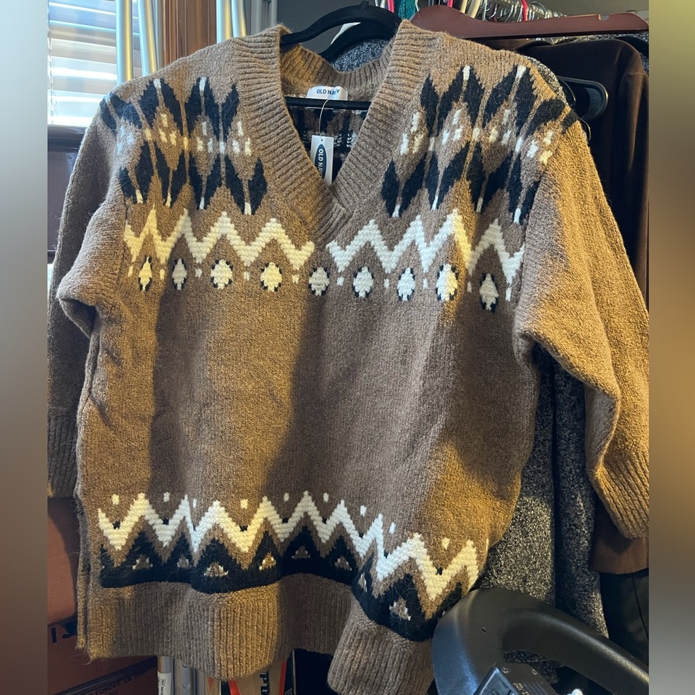 Old navy sweater size large
